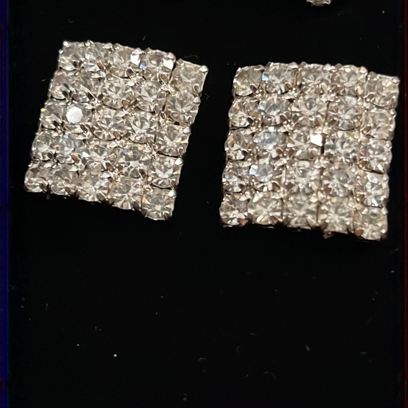 Two pairs Vtg Rhinestone/crystal Sliver Tone clip on Earrings - Picture 3 of 10